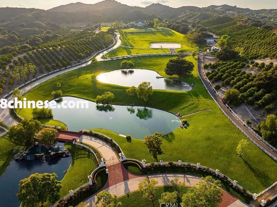 莱昂庄园：占地137英亩，如私人王国。（截图Zillow）