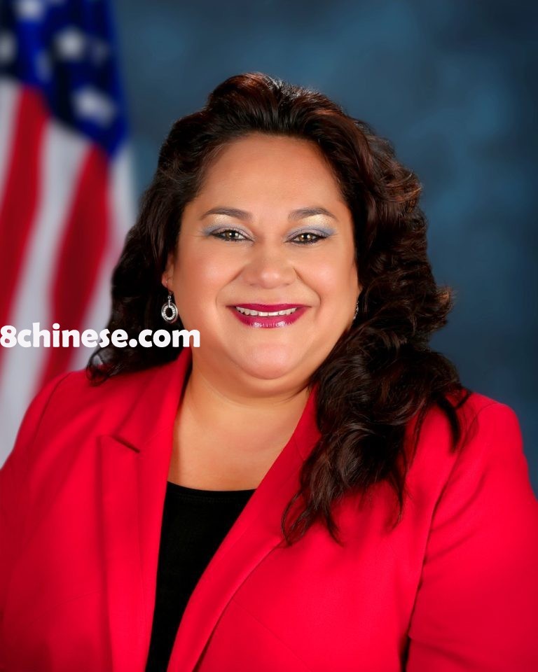 Valerie Amezcua近日因联邦移民执法风波，遭民众强烈抨击。（截至圣塔安那市政府官网）