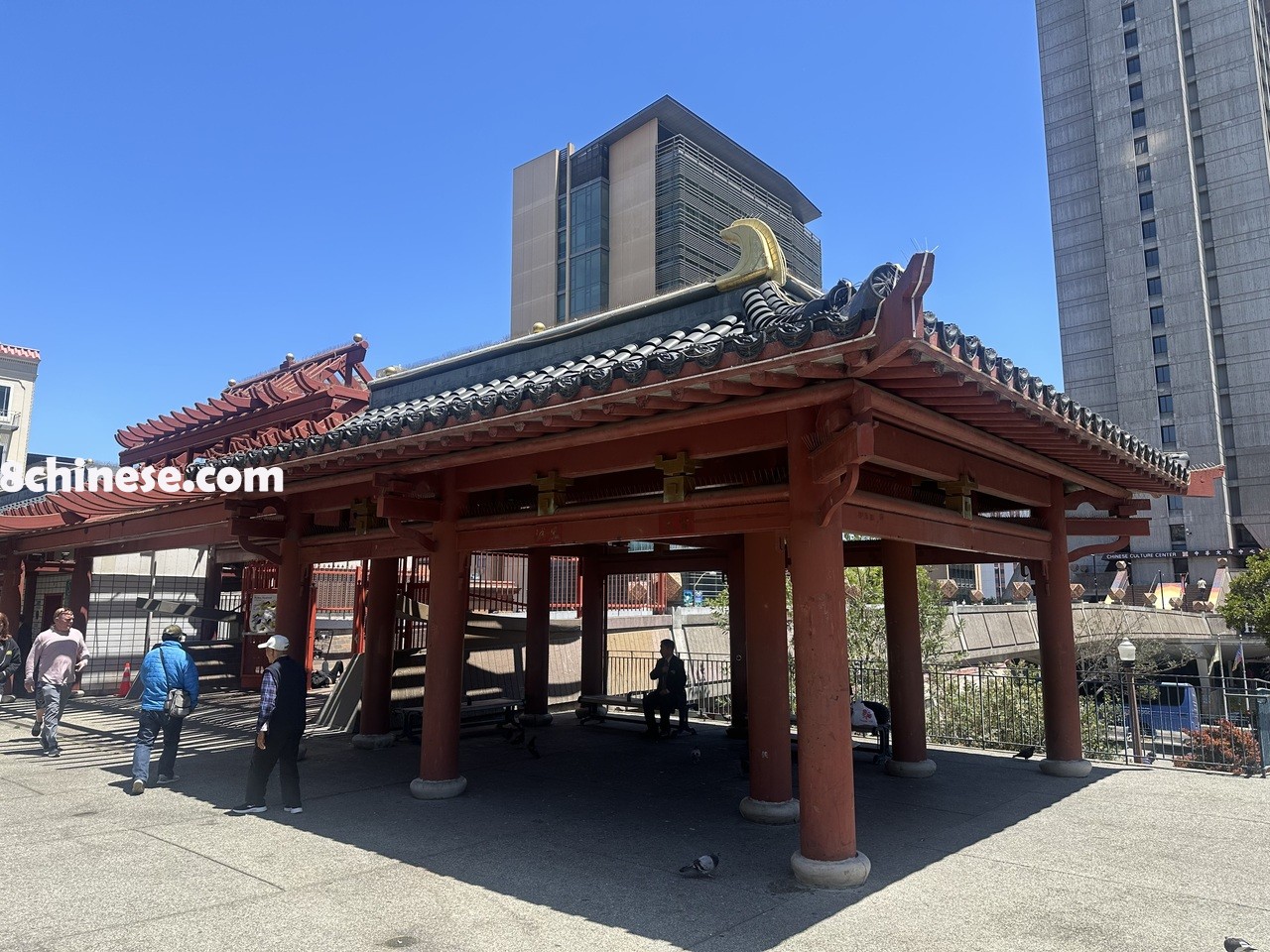 华埠深具历史意义的花园角公园整建计划，因投标金额超过预算千余万元而延迟。(本报档案照)