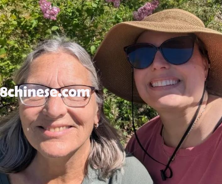 Amy Friduss和她母亲Julie Lindsay是上周太浩湖船难的幸存者。警方证实，她们当时穿著救生衣。（取自众筹机构Go Fund Me网页）
