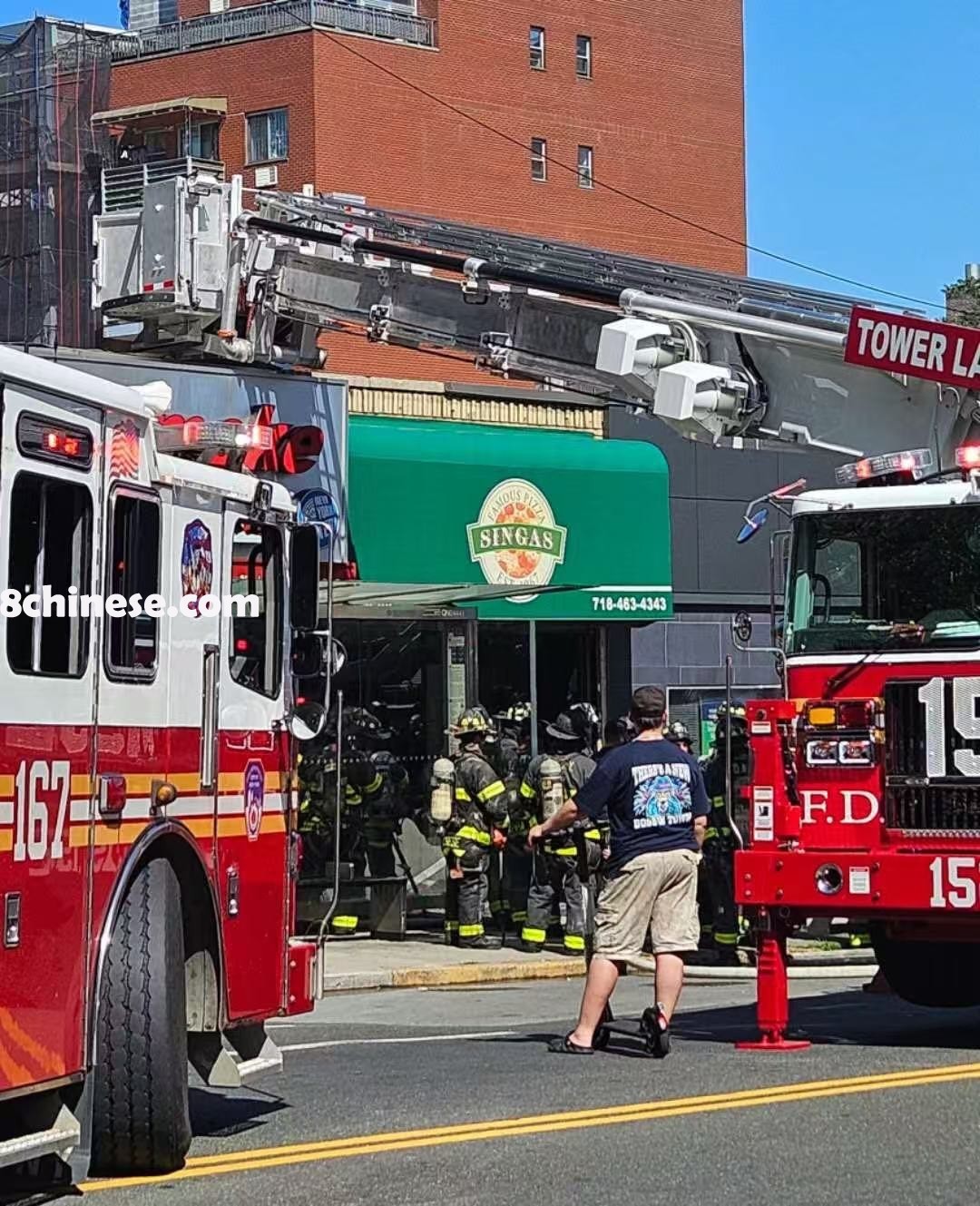 纽约市消防局(FDNY)紧急升级警报，出动25个出勤单位、超过百名消防及急救人员参与灭火。(读者提供)