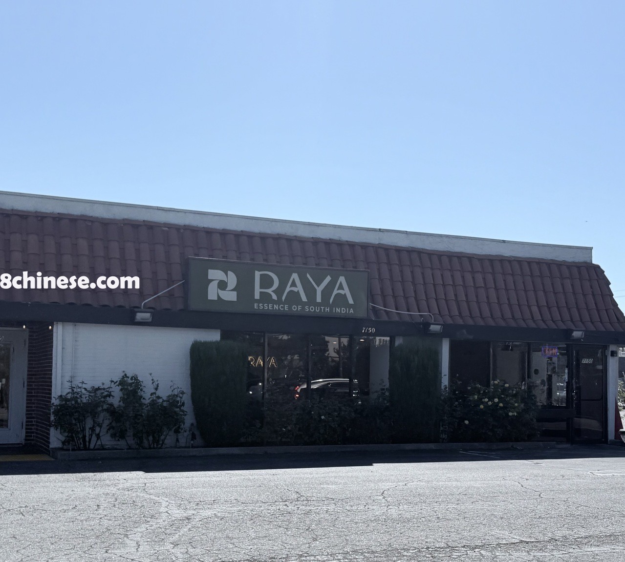 主打正宗印度南部美食的Raya开到了都布林。餐厅官网称，其菜肴「风味浓郁」，印度香饭、千层饼和羊肉咖哩等最受欢迎。（记者王彦婷╱摄影）